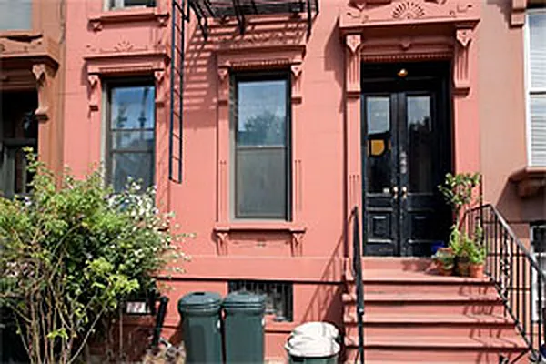 Sold by Warren Lewis Realty | media 22