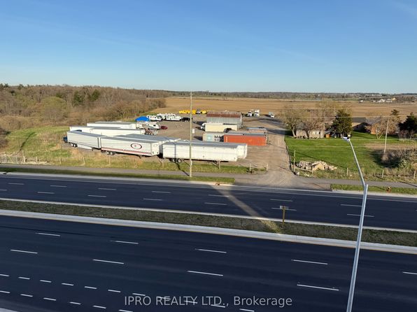 1581 Rose Way #115, Milton, ON L9E 1V8