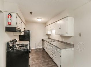 1125 Langley Rd APT 4, Waterloo, IA 50702