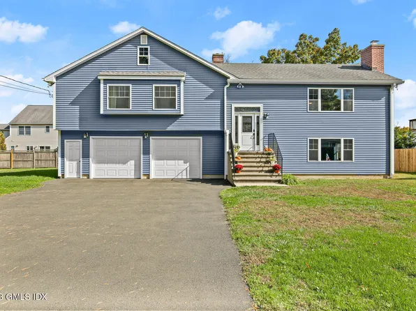 27 Woods Ave, Greenwich, CT 06831