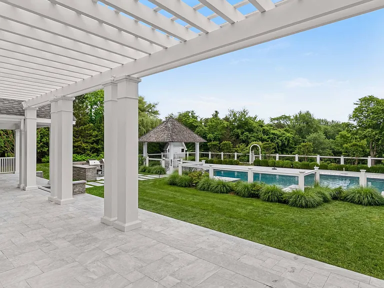 10 Parrish Pond Ln — Photo 6