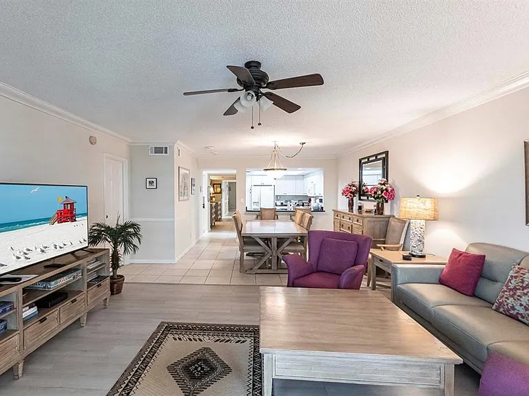 1125 W Peppertree Dr #707 — Photo 6