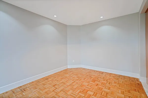 Sold by Daniel Gale Sotheby's International Realty | media 40