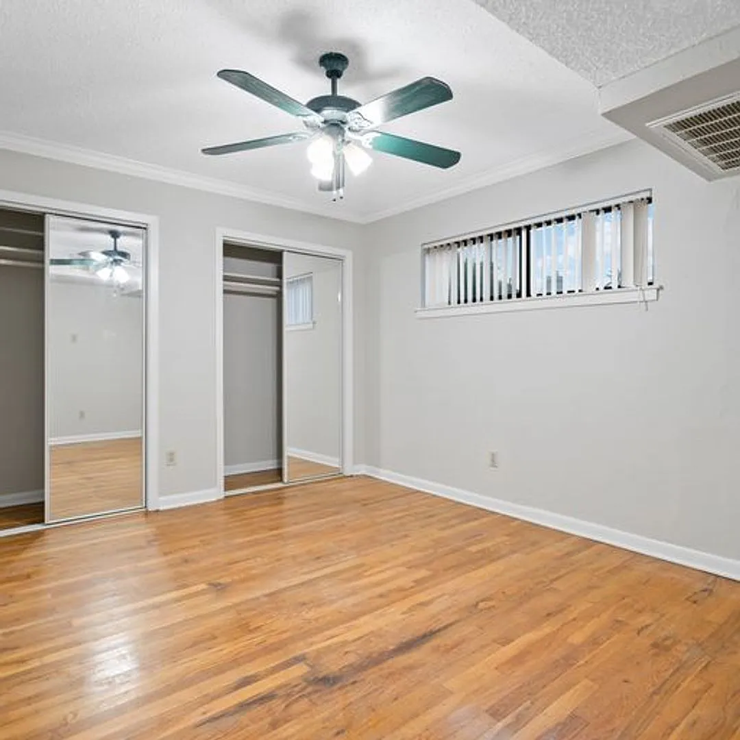 Dream Montrose - 2212 Dunlavy Street — Photo 3
