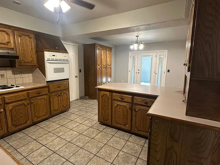 312 S Avery Dr — Photo 17