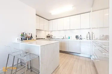 Rented by City Zen Realty