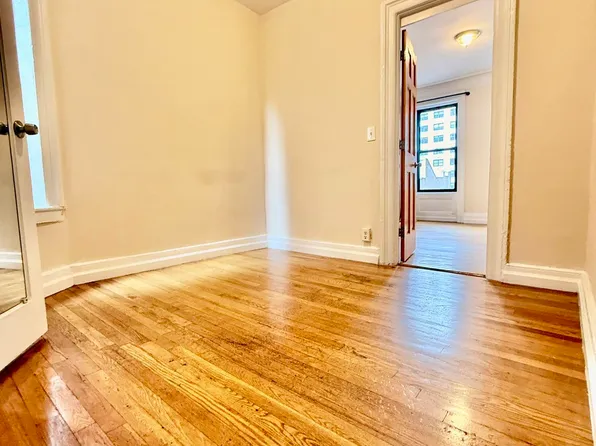 323 East 85th Street image 1 of 12
