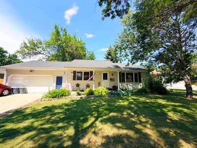 809 18th Ave NE, Aberdeen, SD, 57401