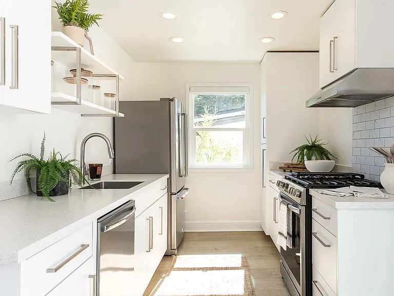 380 Christina Way — Photo 36