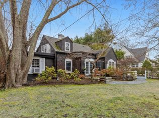 38 Halsey Rd, Remsenburg, NY 11960