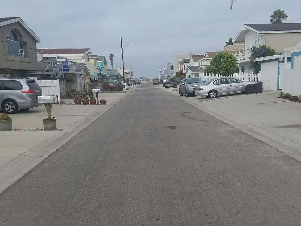 2nd image of 153 Santa Monica Ave
