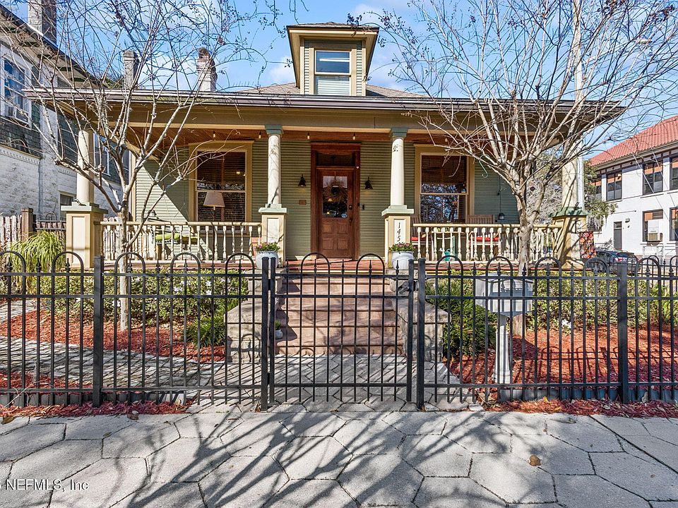 1st image of 1454 HUBBARD Street