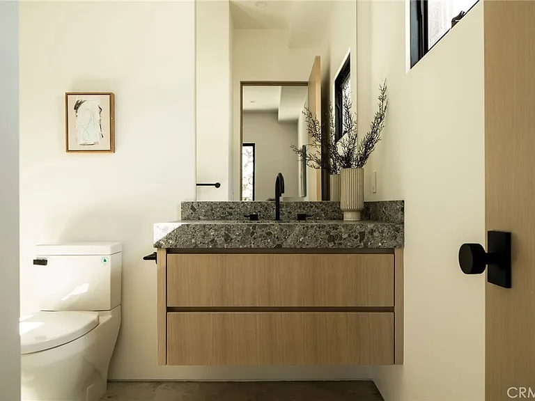 4140 Kraft Ave — Photo 21