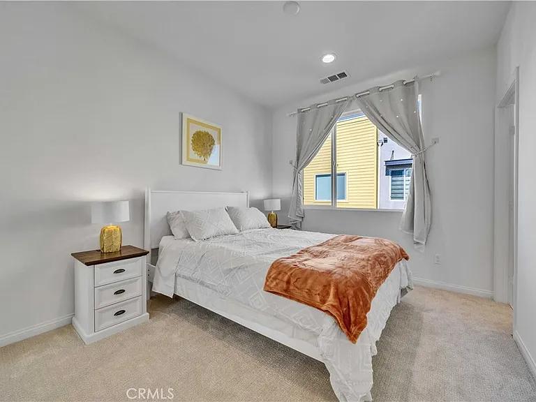 527 W Victor Ave — Photo 11