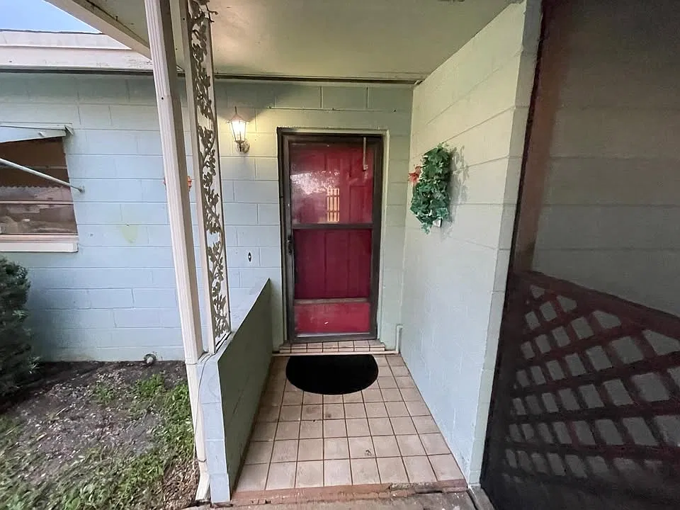 3 bed, 1150 sqft, $1,895 — Photo 3
