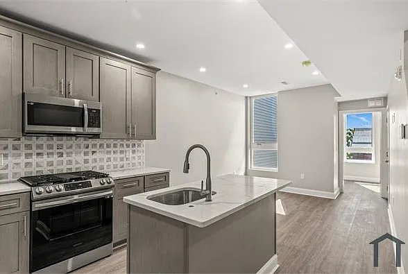 2218 N Franklin St #C — Photo 10