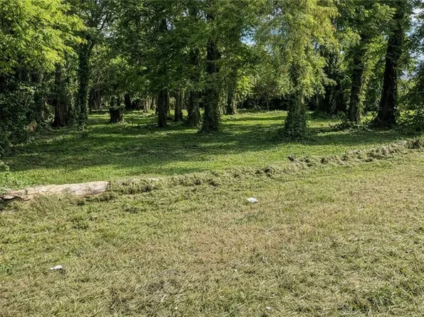 11033 Chef Menteur Hwy, New Orleans, LA 70127