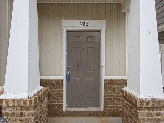 3rd image of 390 Turtle Creek Dr