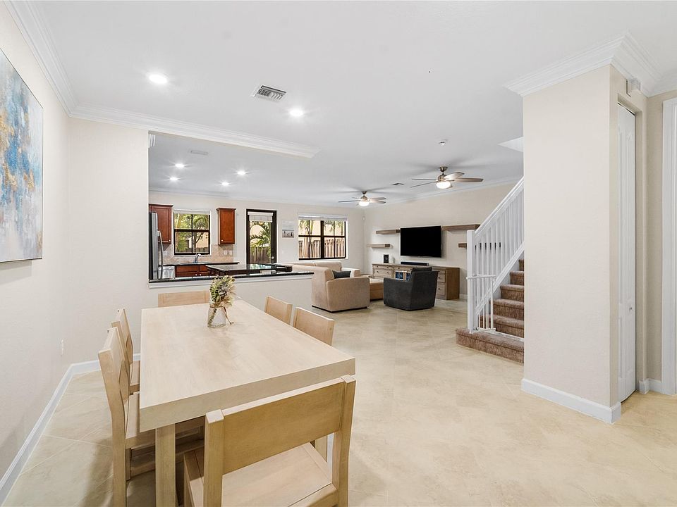 1st image of 9627 Town Parc Circle