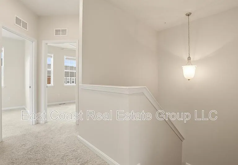 5123 Ironsides Dr — Photo 18