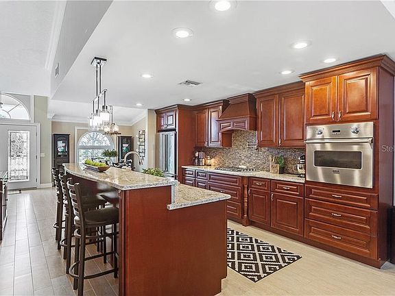 5th image of 314 Ruby Lake Ln