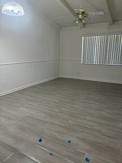 475 Glenwood Dr — Photo 3