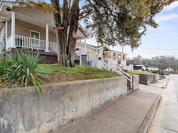 3rd image of 818 Tree St