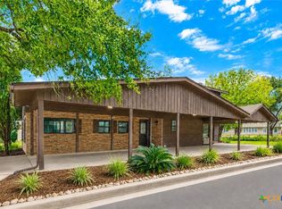 102 Rivercrest St, Luling, TX 78648