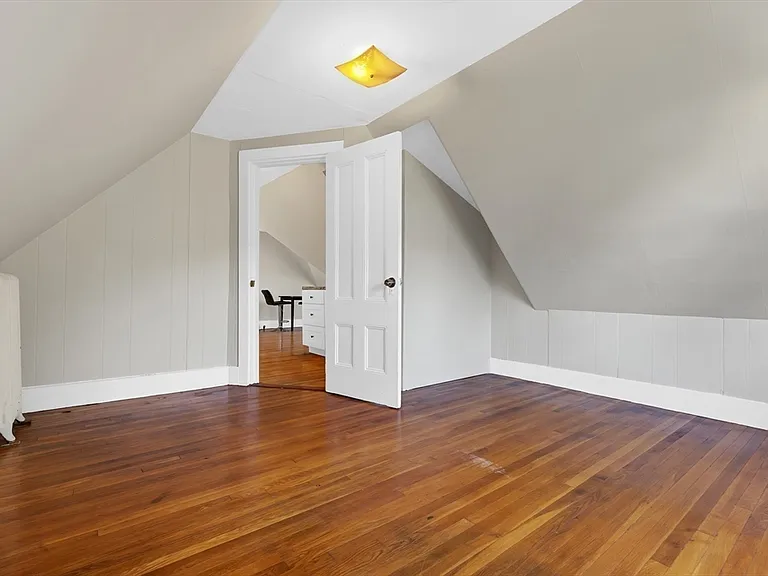 28 Evergreen St #3 — Photo 14