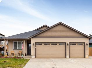 985 SE Pineview Ct, Estacada, OR 97023