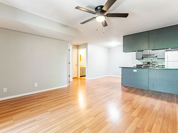 4th image of 212 E New Century Ln APT C