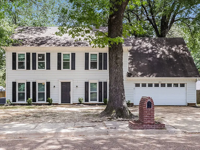 4924 W Hedgewall Cir — Photo 1