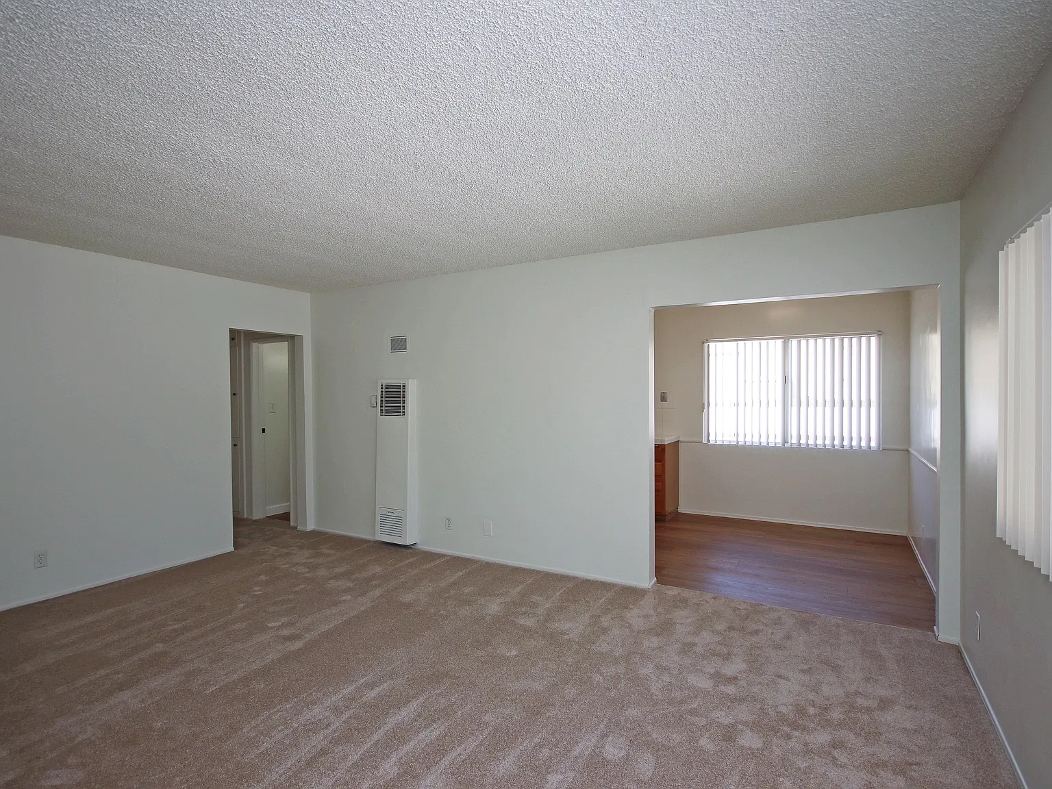 Very nice 2 bedroom/ 1 bath at Alhambra, CA — Photo 3