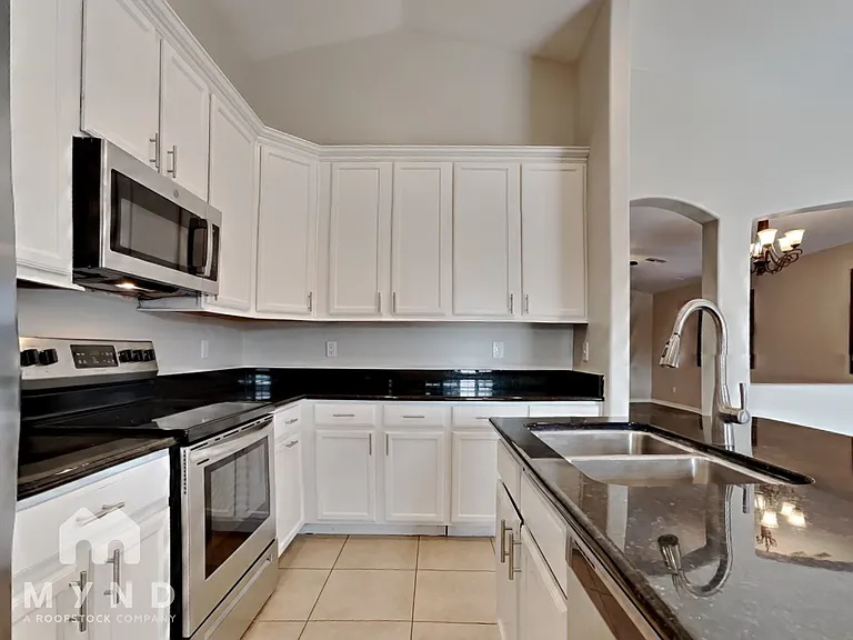 11143 W Mariposa Dr — Photo 6