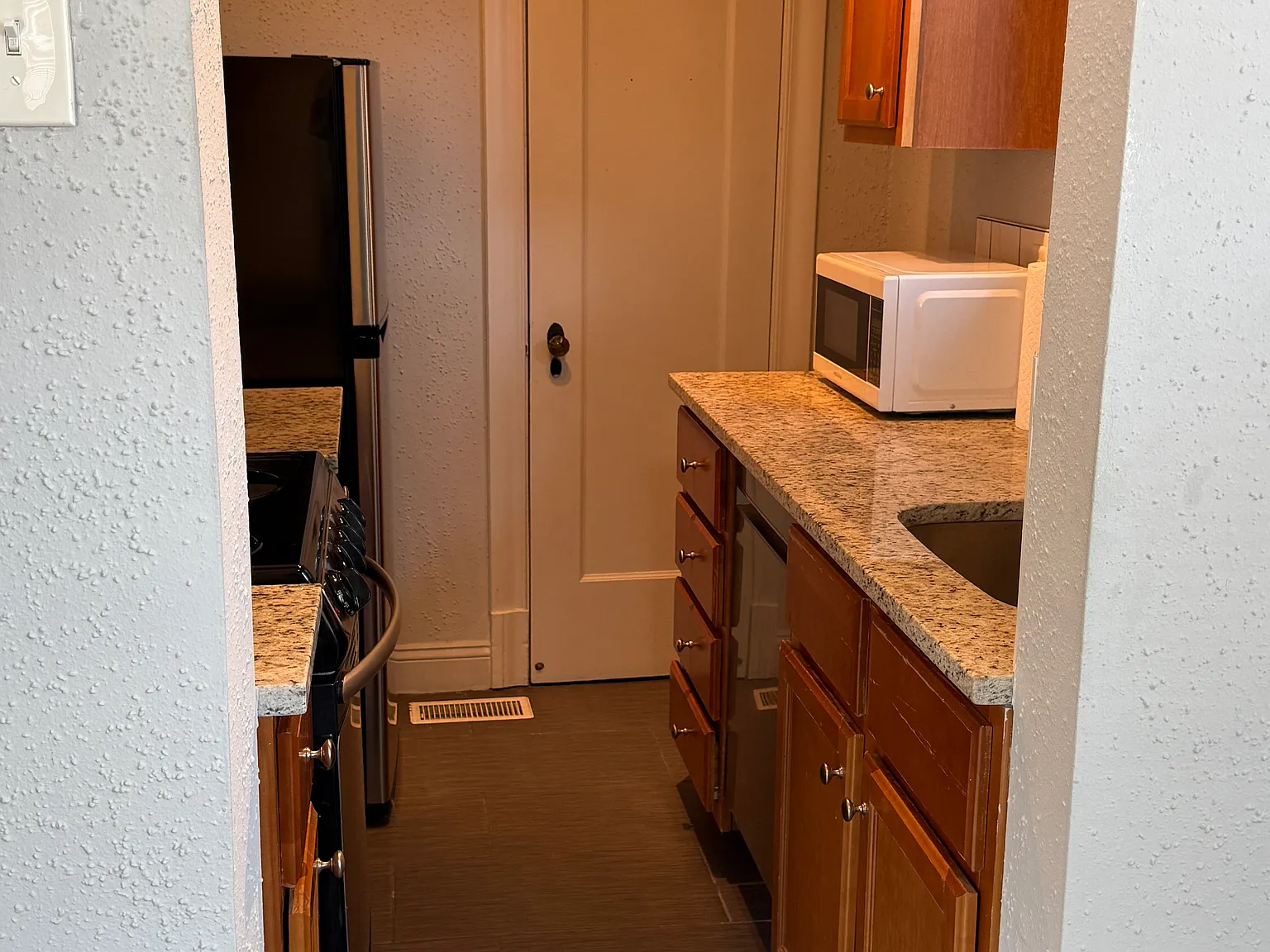 Studio, 500 sqft, $1,145 — Photo 4