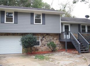 6540 Bent Creek Dr, Rex, GA 30273