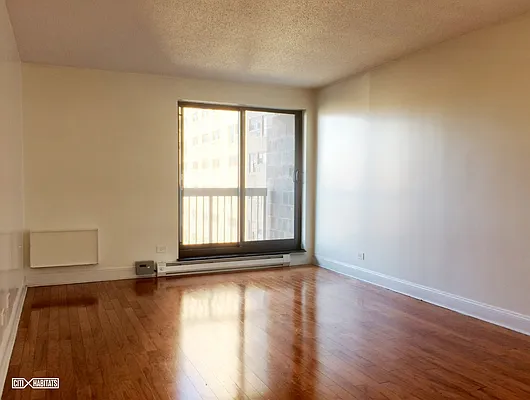 Rented by Citi Habitats | media 32