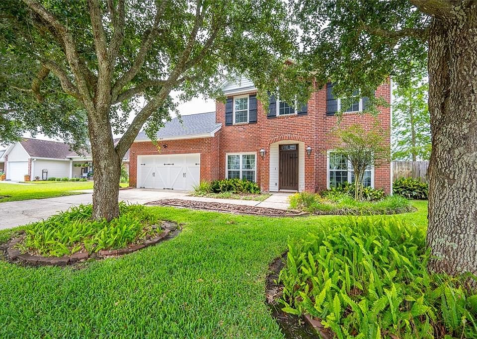 1st image of 1015 Sterling Oaks Blvd