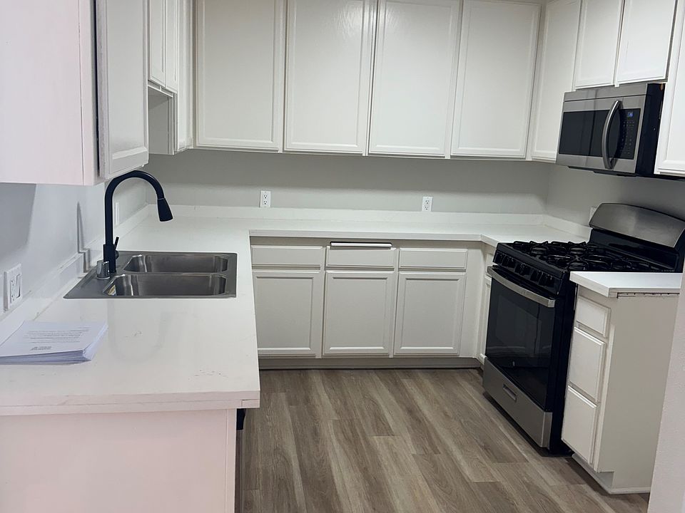 1st image of 6912 Coldwater Canyon Ave APT 102