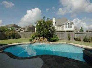 1602 White Willow Ln, Pearland, TX 77581