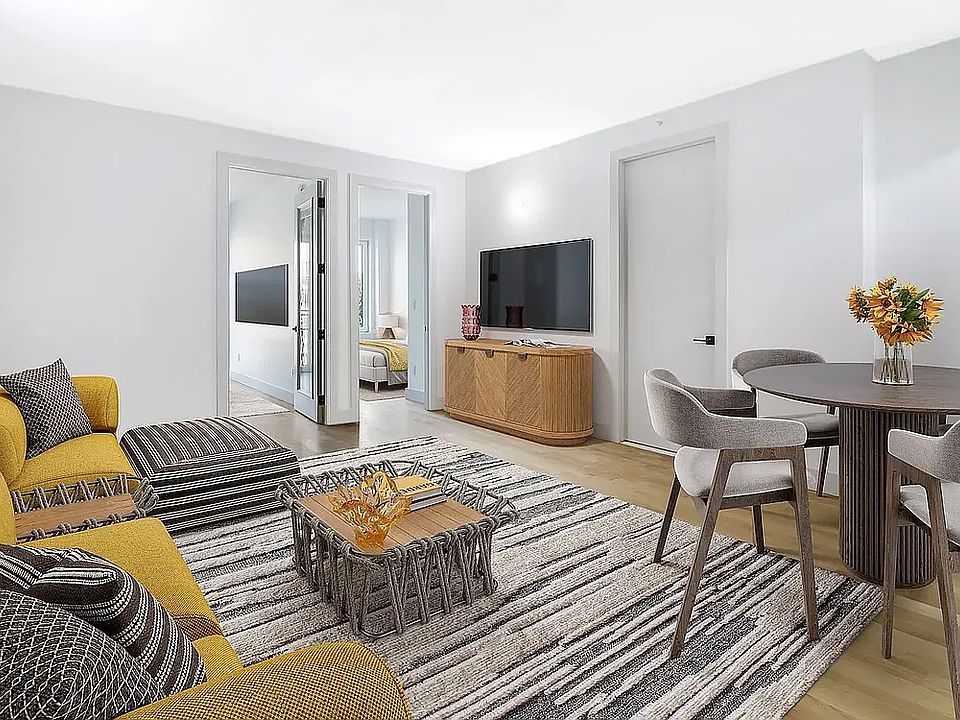 1st image of 1884 Broadway #505