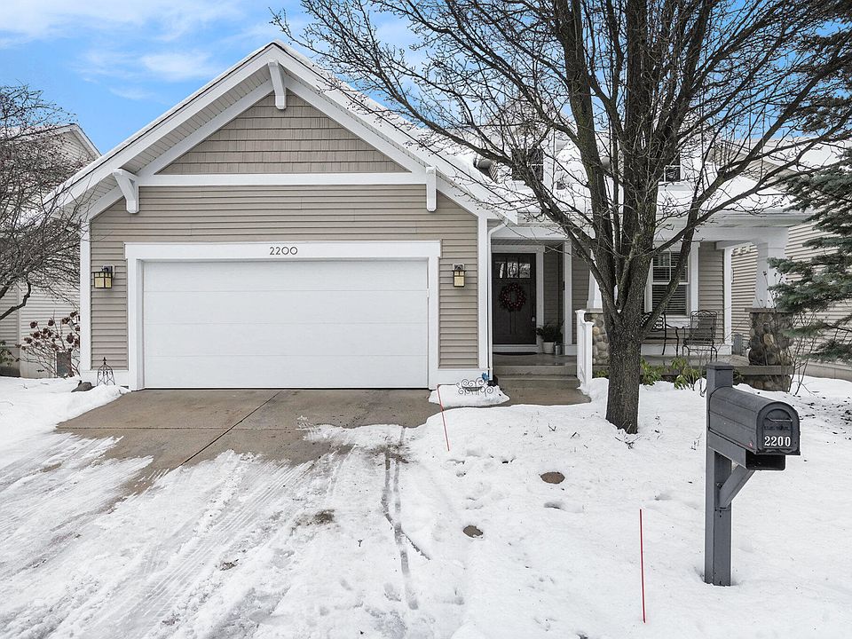 1st image of 2200 N Greenstone Dr SE