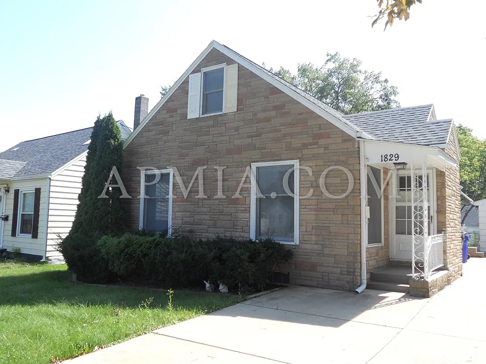1829 Williams Blvd SW photo 1
