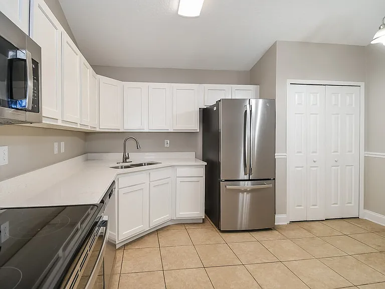 3083 Wavering Ln — Photo 8