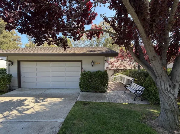 1310 Trinity Dr, Menlo Park, CA 94025