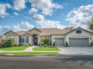 280 Jordan Ave, Clovis, CA 93611