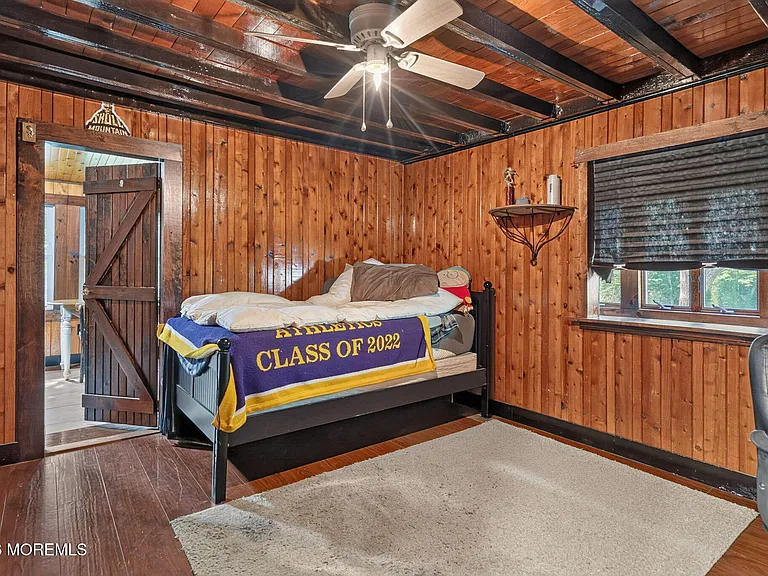 117 McDermott Rd — Photo 10