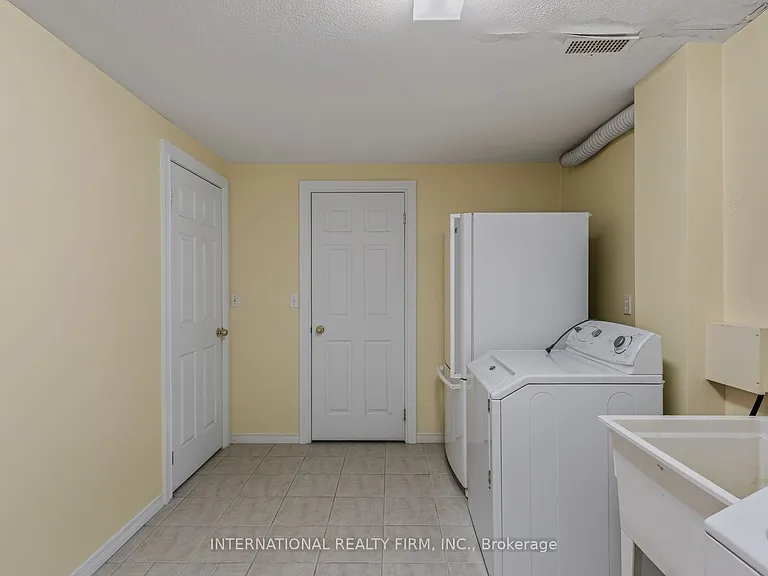 18 Sea Breeze Dr — Photo 39