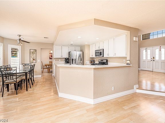 5th image of 1520 Ironbark Dr