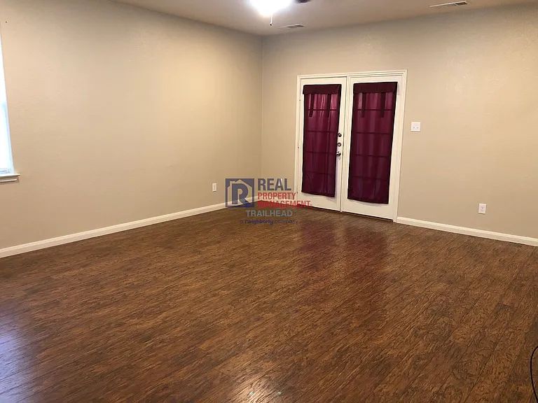 1116 Flatwater Trl — Photo 8
